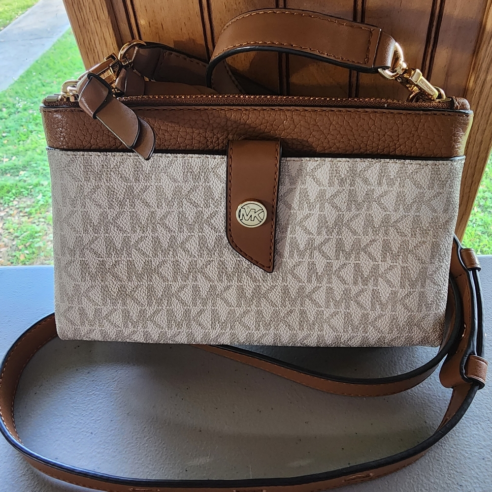 Michael kors Crossbody bag